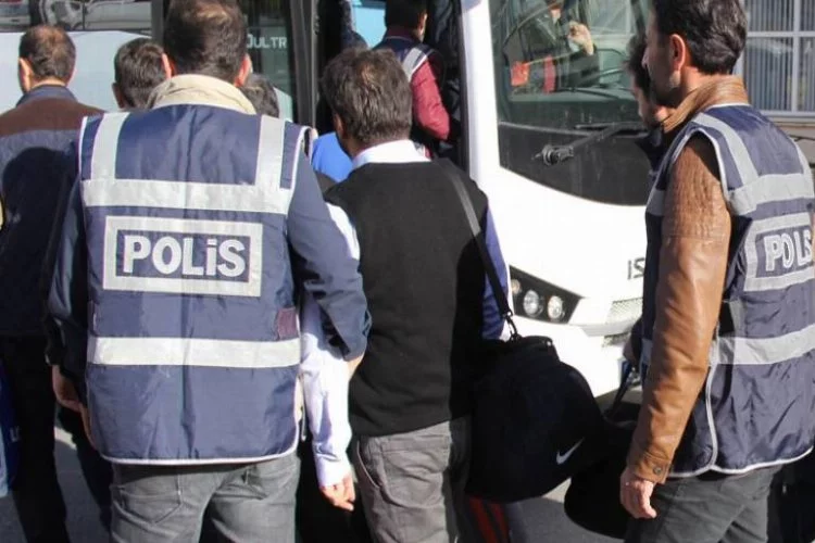 İşte Türkiye genelinde FETÖ'den tutuklanan kişi sayısı