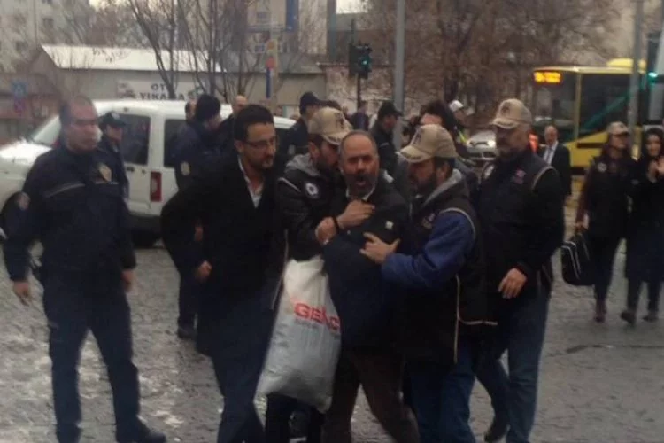 Bursa'da gözaltındaki HDP'liler adliyeye sevk edildi