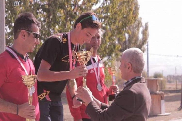 Genç paraşütçü Türkiye şampiyonu oldu