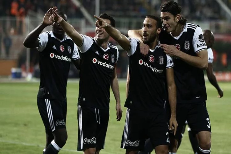Beşiktaş deplasmanda Adana'yı 2-1 mağlup etti