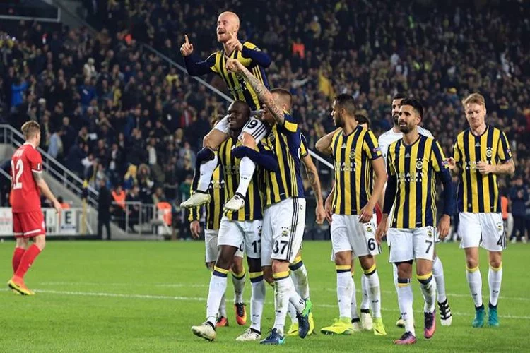 Fenerbahçe, Zorya'yı 2 golle geçti