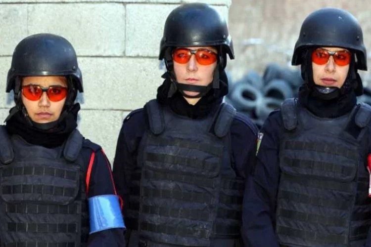 Afgan kadın polisler Türkiye'de eğitiliyor