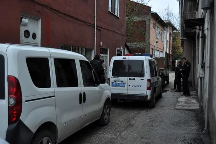 Bursa'da polisi harekete geçiren olay! Çöpten çıktı...