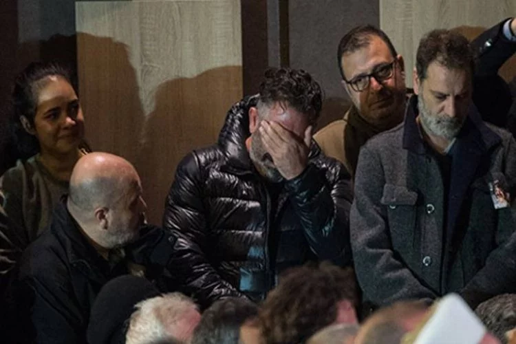 Erdal Tosun'un cenaze töreninde Cem Yılmaz hüngür hüngür ağladı