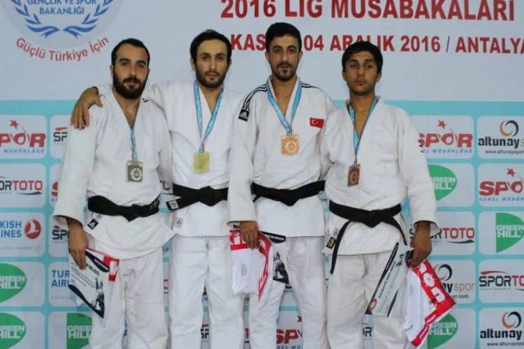 Osmangazili judoculardan 4 madalya