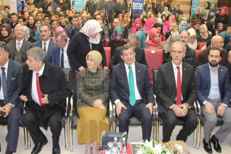 Eski Başbakan Davutoğlu'ndan Bursa'da darbe açıklaması