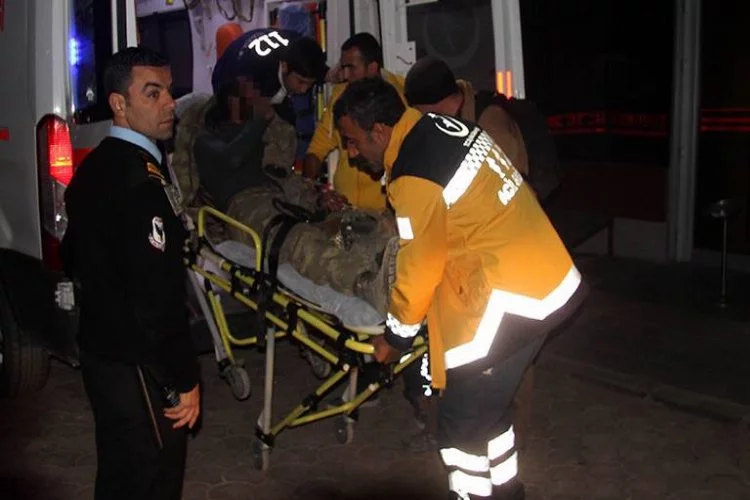 Fırat Kalkanı'nda 2 asker yaralandı