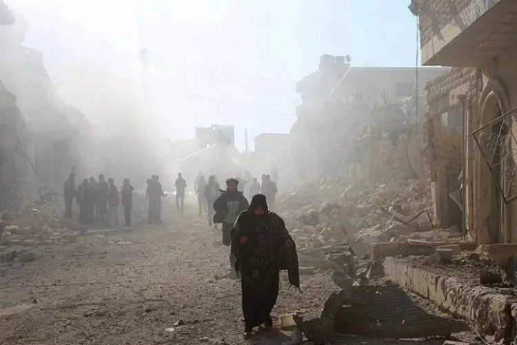 Suriye yerleşim alanlarını bombaladı