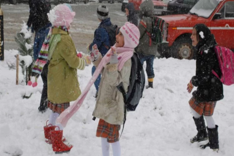 Bursa'da okullar tatil edildi (9 Ocak 2017 Pazartesi)