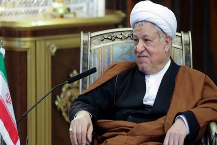 İran'ın eski lideri öldü