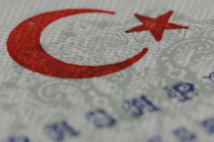 Türk vatandaşlığını sonradan kazanlara müjde