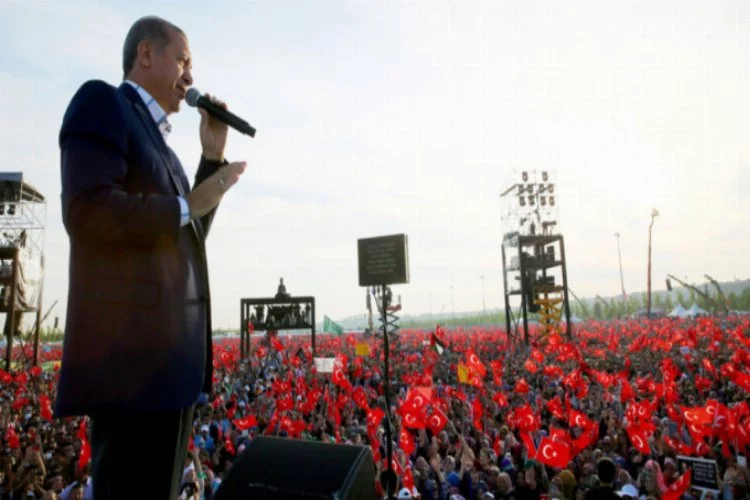 Erdoğan, referandum için meydanlara iniyor!