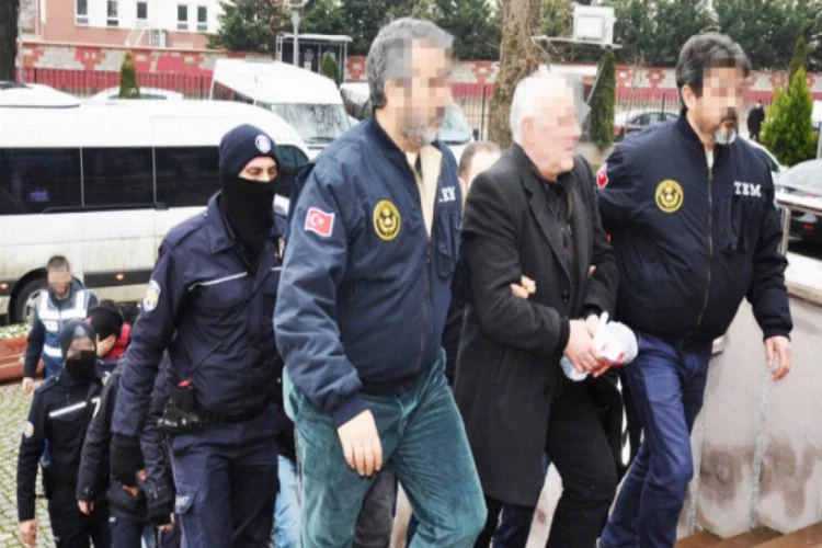 Bursa'da parti il başkanı ile HDP'li adaya tutuklama