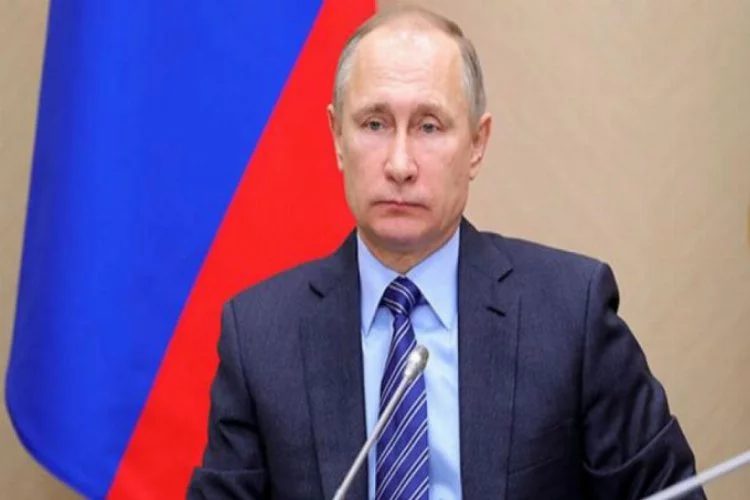 Putin'in tartışmalı kararına Poroşenko isyan etti