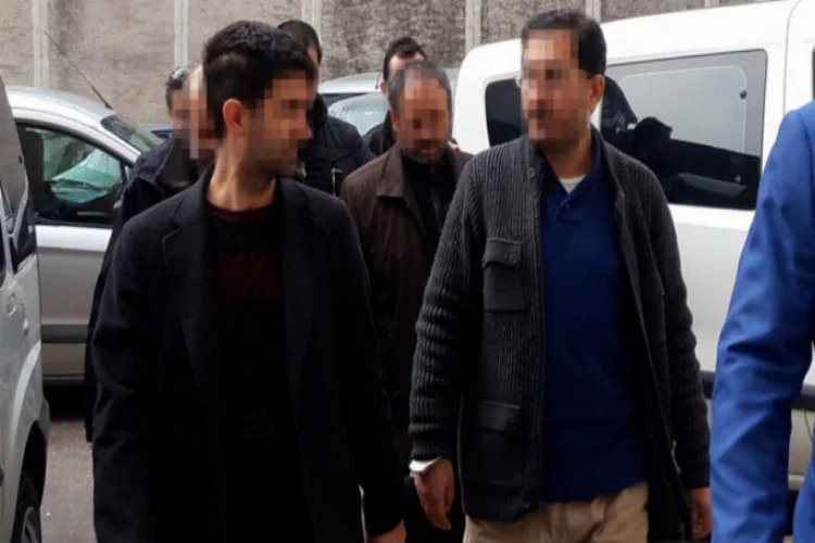 Bursa'daki FETÖ operasyonunda 4 kişi adliyede