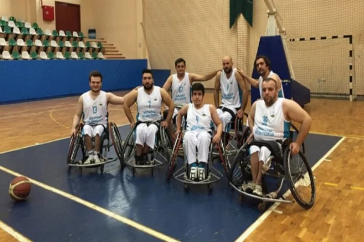 Tekerlekli Sandalye Basketbol Takımı Amed'i yendi