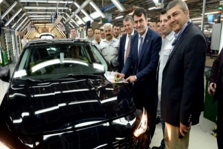 Fiat Egea'nın onay mührünü Başkan Dündar vurdu