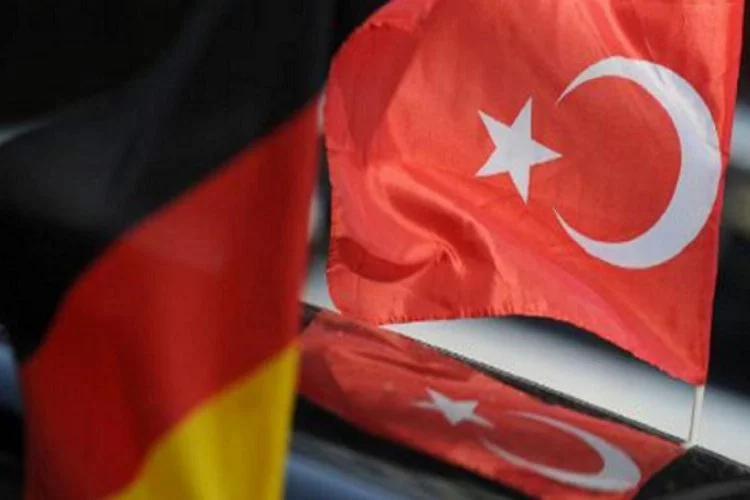 Türk Büyükelçi Alman Dışişleri'ne çağrıldı