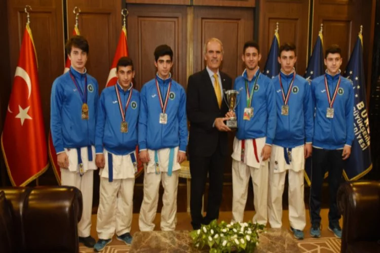 Avrupa fatihi Bursalı karatecilere altın ödülü