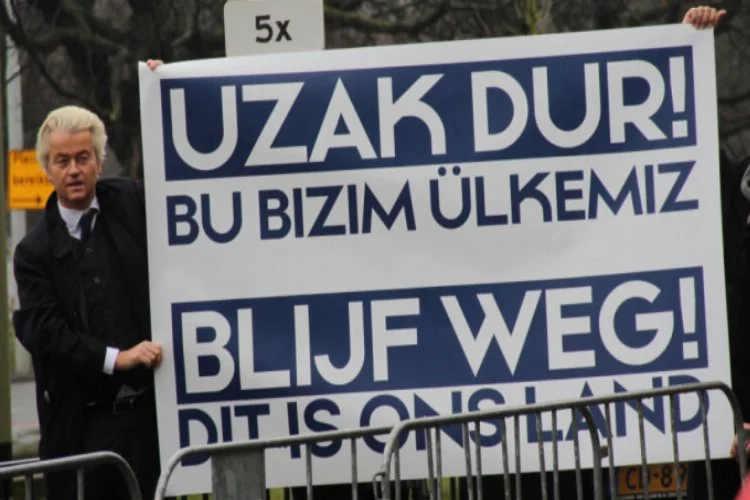 Irkçı lider Wilders Türkçe pankart açtı!