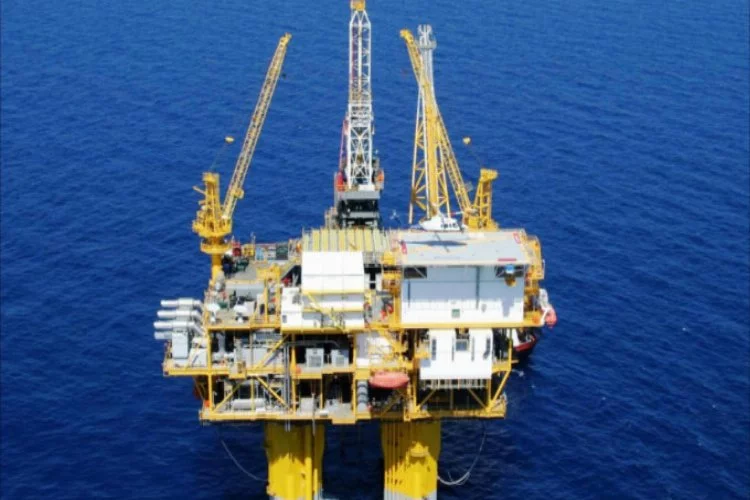 Karadeniz ve Akdeniz'de petrol-doğalgaz hamlesi