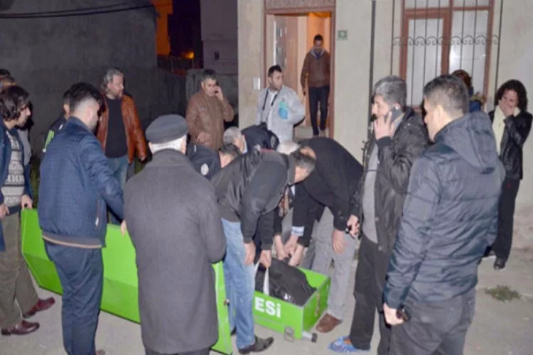 Bursa'da korkunç cinayet! Şüpheli oğul her yerde aranıyor