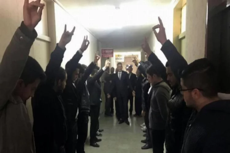 AK Partili vekiller Bozkurt selamı ile karşılandı!