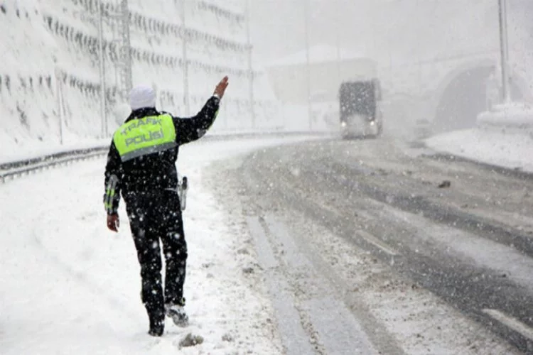 Meteoroloji'den "yoğun kar yağışı" uyarısı