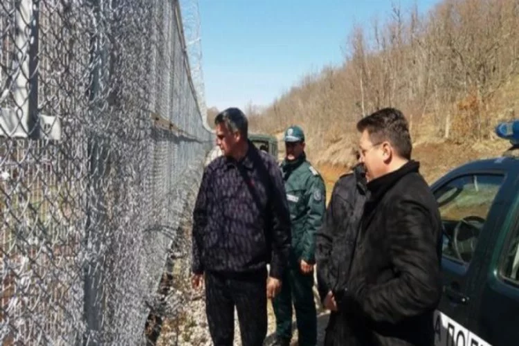 Bulgaristan'dan Türkiye sınırına 270 kilometrelik tel örgü