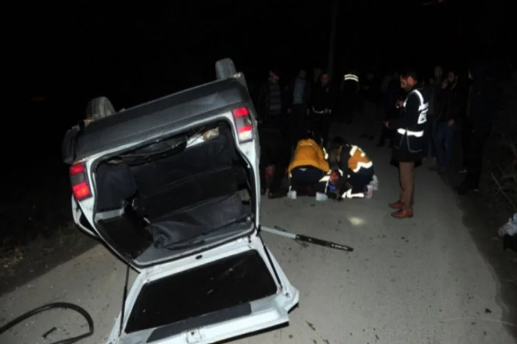 Bursa'da polisten kaçan araç takla attı