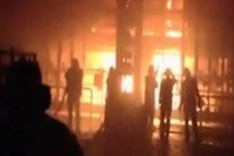 Bursa'daki dev fabrikada büyük yangın