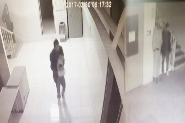 Bursa'da okul hırsızları kamerada