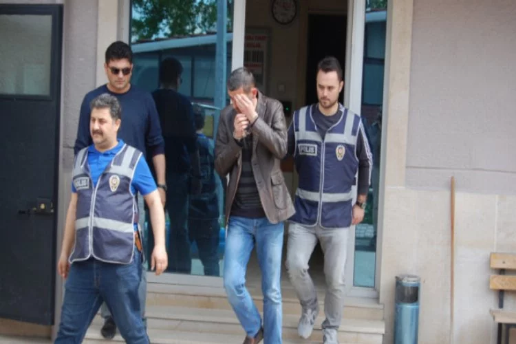 Bursa'da silahlı saldırının zanlılarını güvenlik kamerası görüntüleri yakalattı