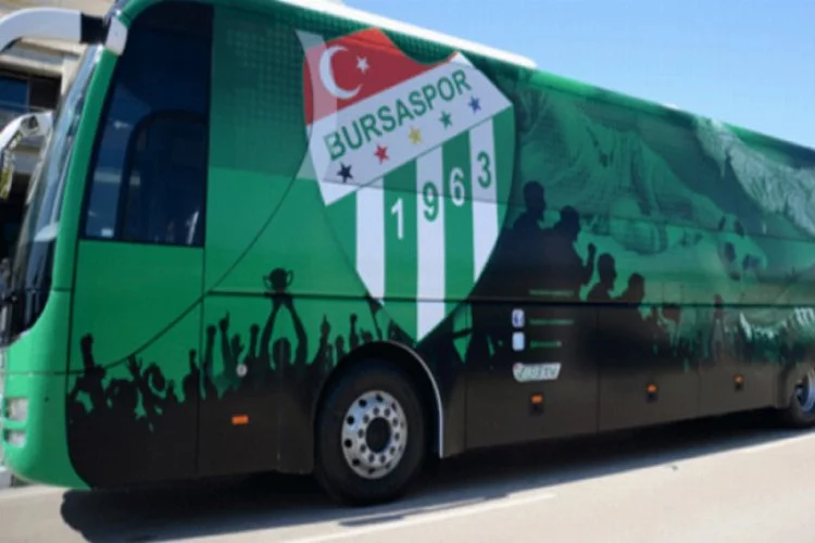 Bursaspor kafilesi ihbar üzerine otobüs değiştirdi!