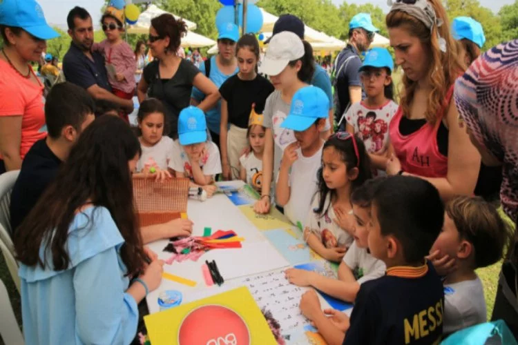 Bursa'da Çocuk Şenliği sevinci