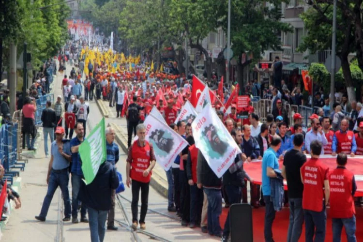 Bursa'da 1 Mayıs kutlamaları... Alanlar emekçilerin
