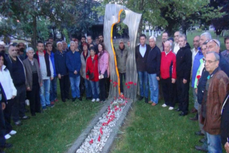 Deniz Gezmiş ve arkadaşları Bursa'da idam edildikleri saatte anıldı