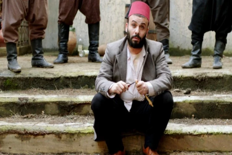 O oyuncudan İzmir Marşı'na küfür! Sosyal medyadan tepki yağıyor