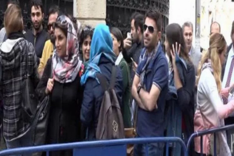 Binlerce İranlı Cağaloğlu'na akın etti