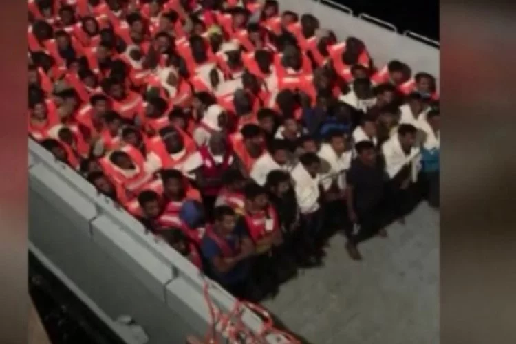 Türk gemisi batan gemiden 466 kişiyi kurtardı