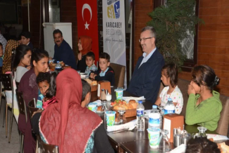 Başkan Özkan, yetim çocuklarla iftarda buluştu