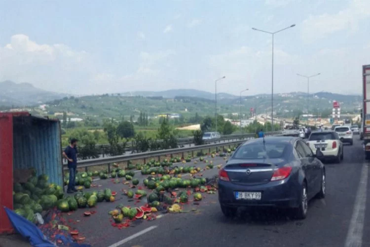 Bursa trafiğini felç eden kaza
