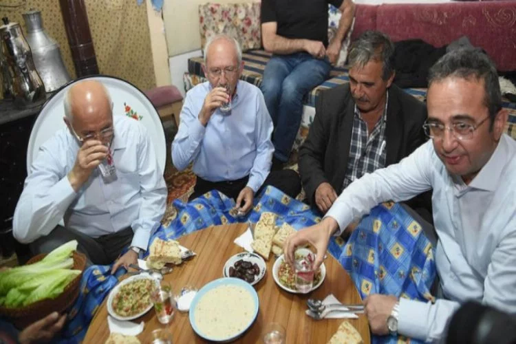 Kılıçdaroğlu köy evinde iftar yaptı