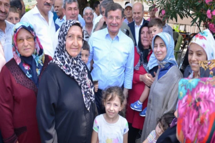Eski Başbakan Davutoğlu'ndan sürpriz Bursa ziyareti
