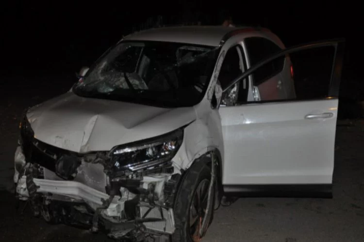 Bursa'da anne ve kızı kazada yaralandı