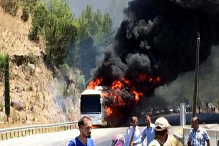 Yolcu otobüsü alev alev yandı! Akıllara o iddia geldi