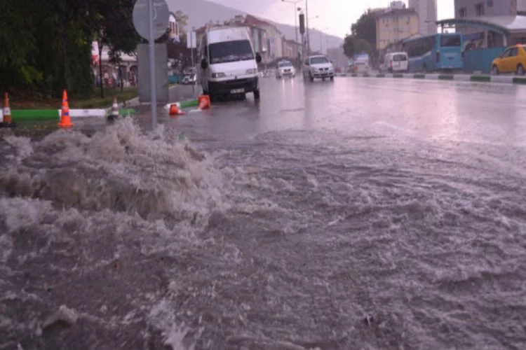 Meteoroloji'den Bursa'ya çok kuvvetli sağanak uyarısı