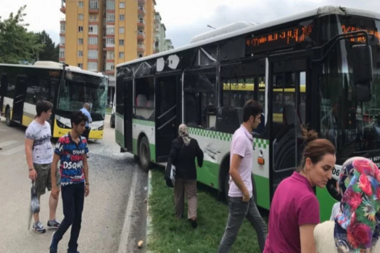 Bursa'da iki otobüs çarpıştı! Yaralılar var