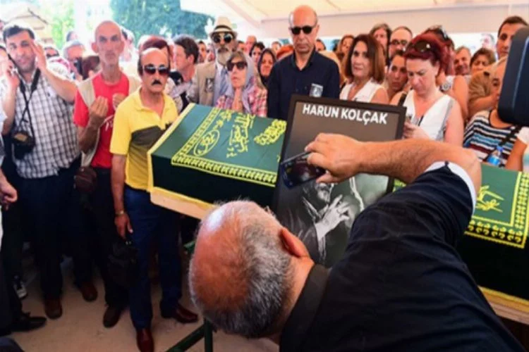 Harun Kolçak'ın cenaze töreninde skandal