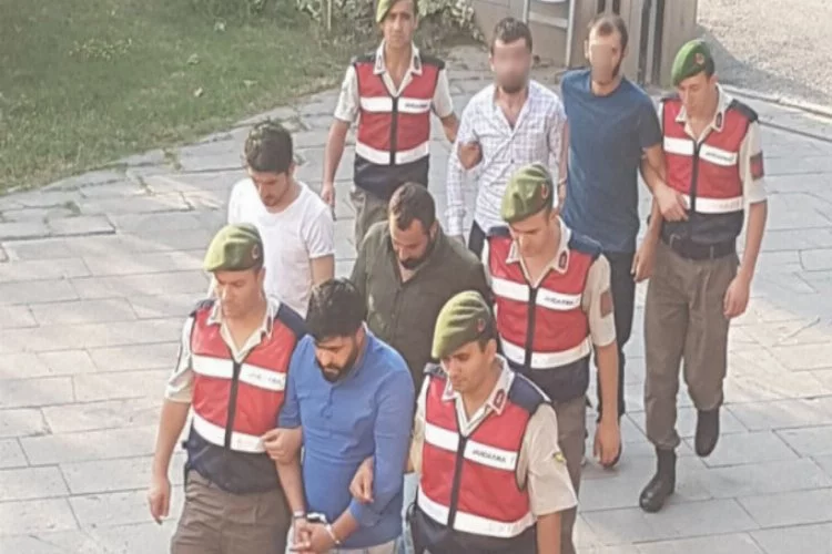 Bursa'da gaspçılar pavyonda eğlenirken yakalandılar!